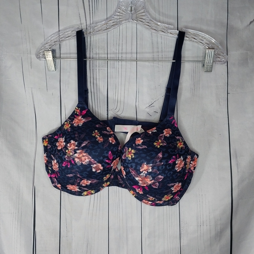 PINK Victoria's Secret Navy Floral Puh-Up Bra
